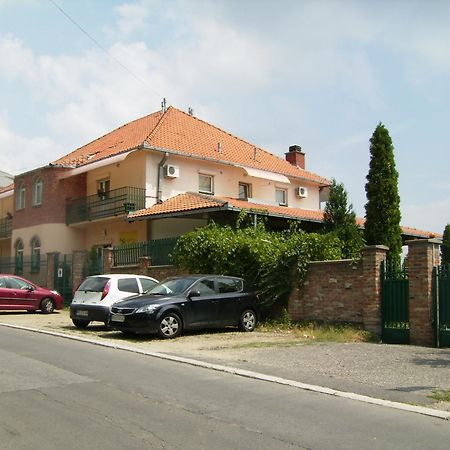 Villa Nevenka Rooms Beograd Bagian luar foto